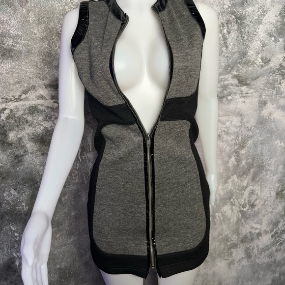 Nicholai by Nicky Hilton zip front wool dress - Picture 6 of 12